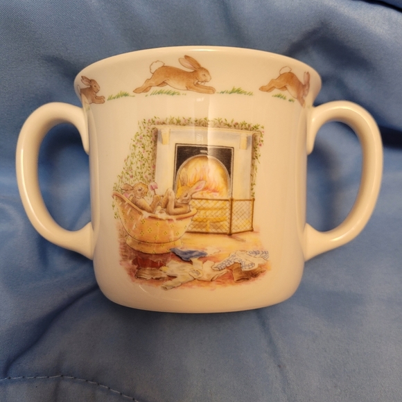 Royal Doulton Bunnykins 2 Handled Cup - Picture 2 of 7